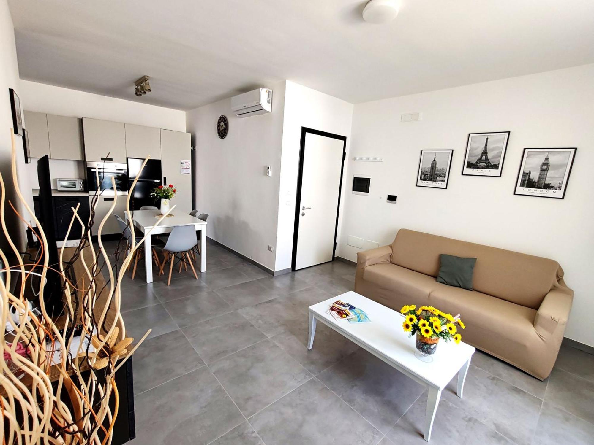 La Dama Di Loto Apartment Lecce Exterior photo